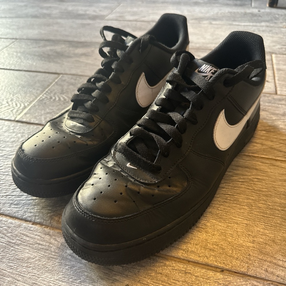 Nike Air Force 1 ‘07 Black and White